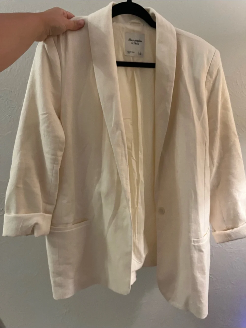 Abercrombie & Fitch crisp white